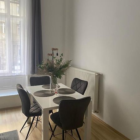 Blue Danube Apartment Downtown With Free Parking Budapest Exterior photo