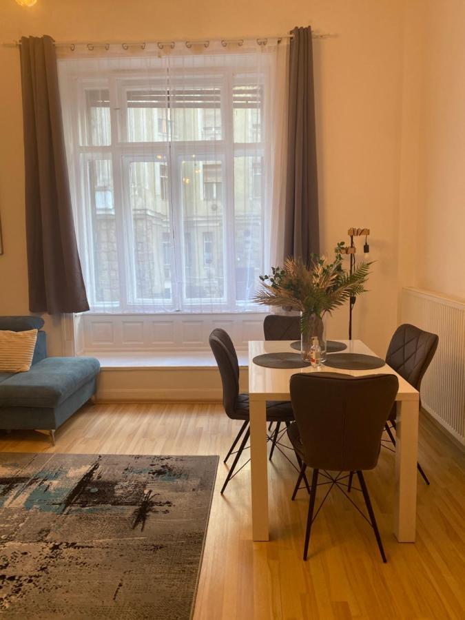 Blue Danube Apartment Downtown With Free Parking Budapest Exterior photo