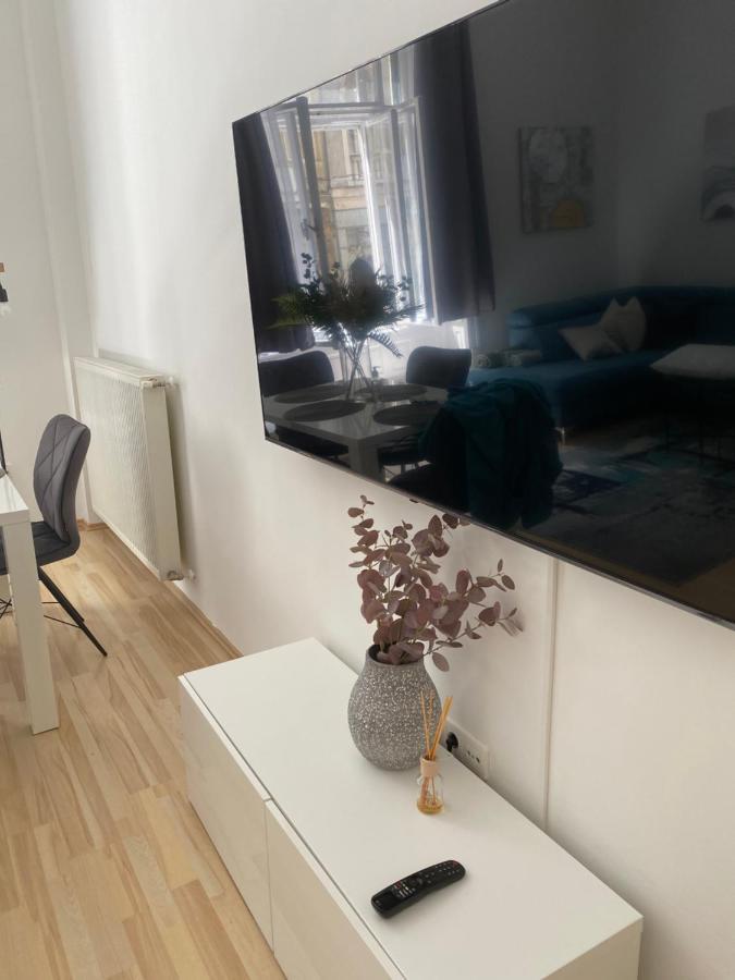 Blue Danube Apartment Downtown With Free Parking Budapest Exterior photo